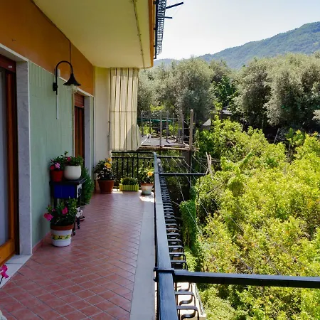 Flower's Semesterbostad *